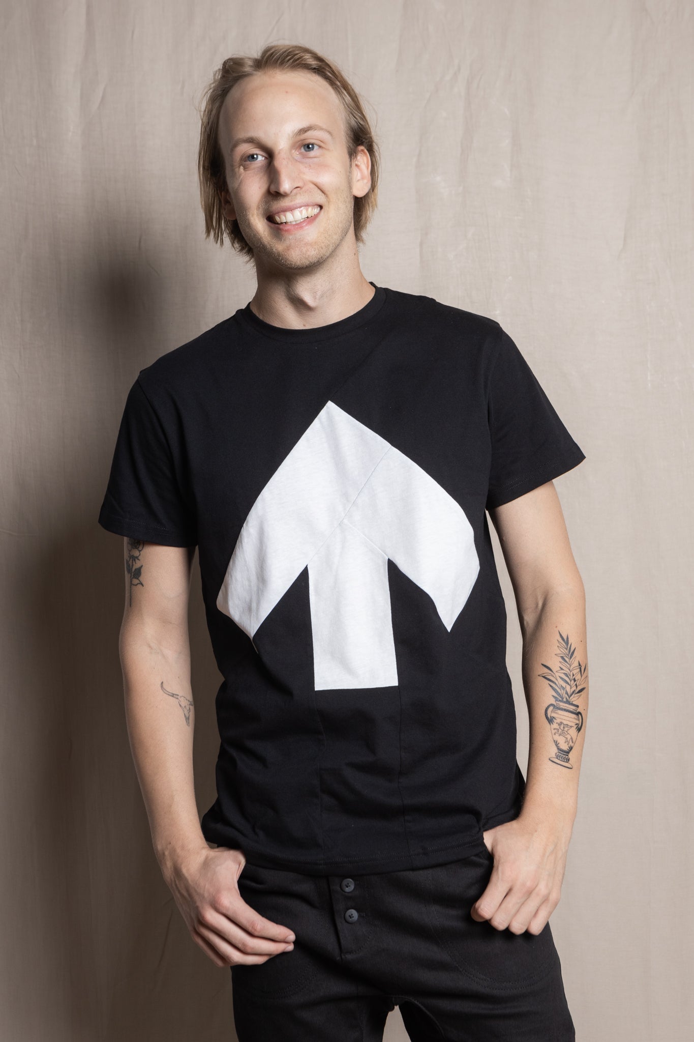 Up-shirt for men | Black, white - Reet Aus