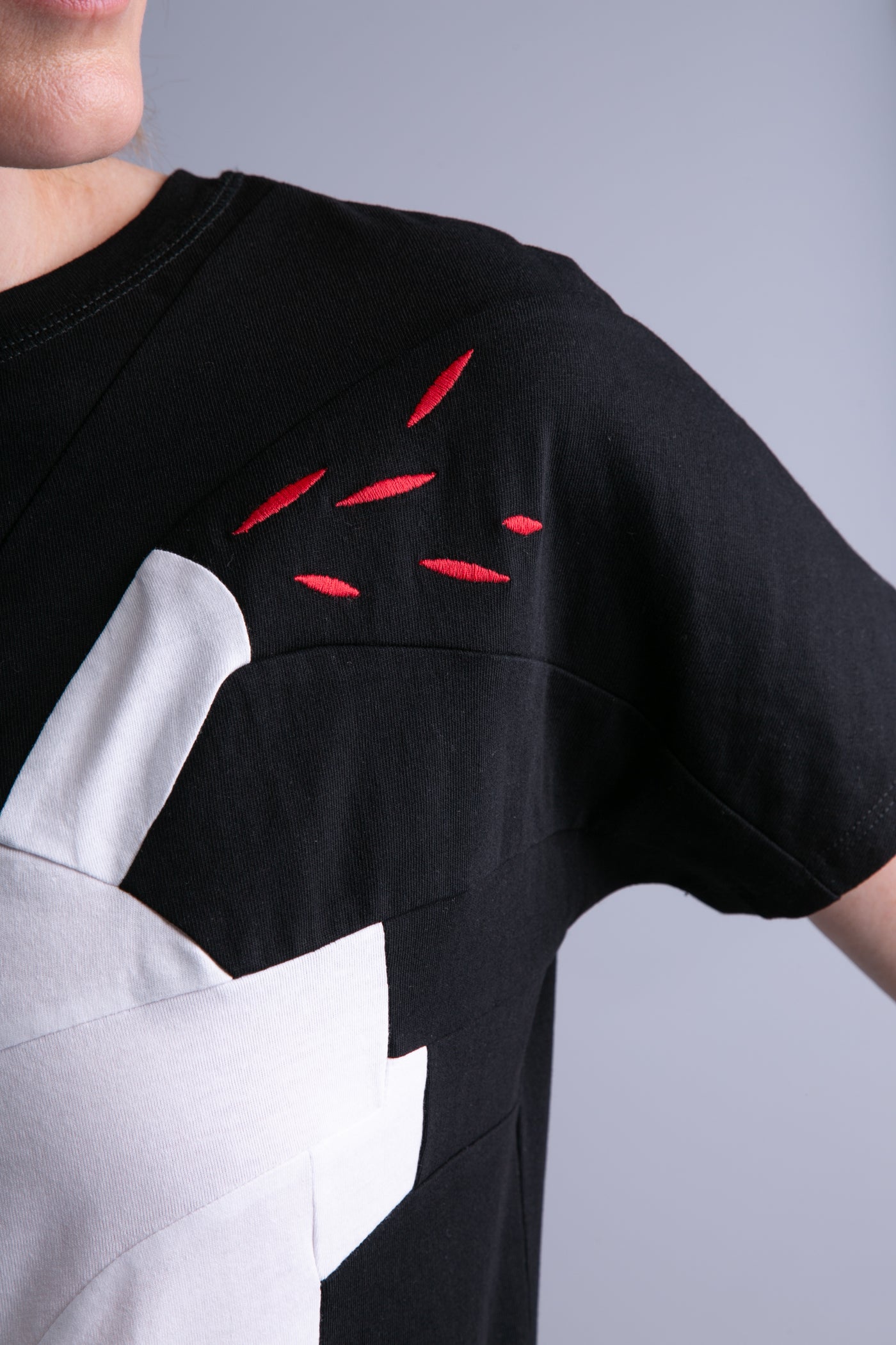 Up-shirt for women, heart motif | Black, white - Reet Aus