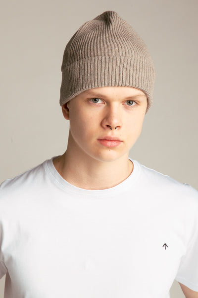 Seamless Hat from recycled yarn | Beige
