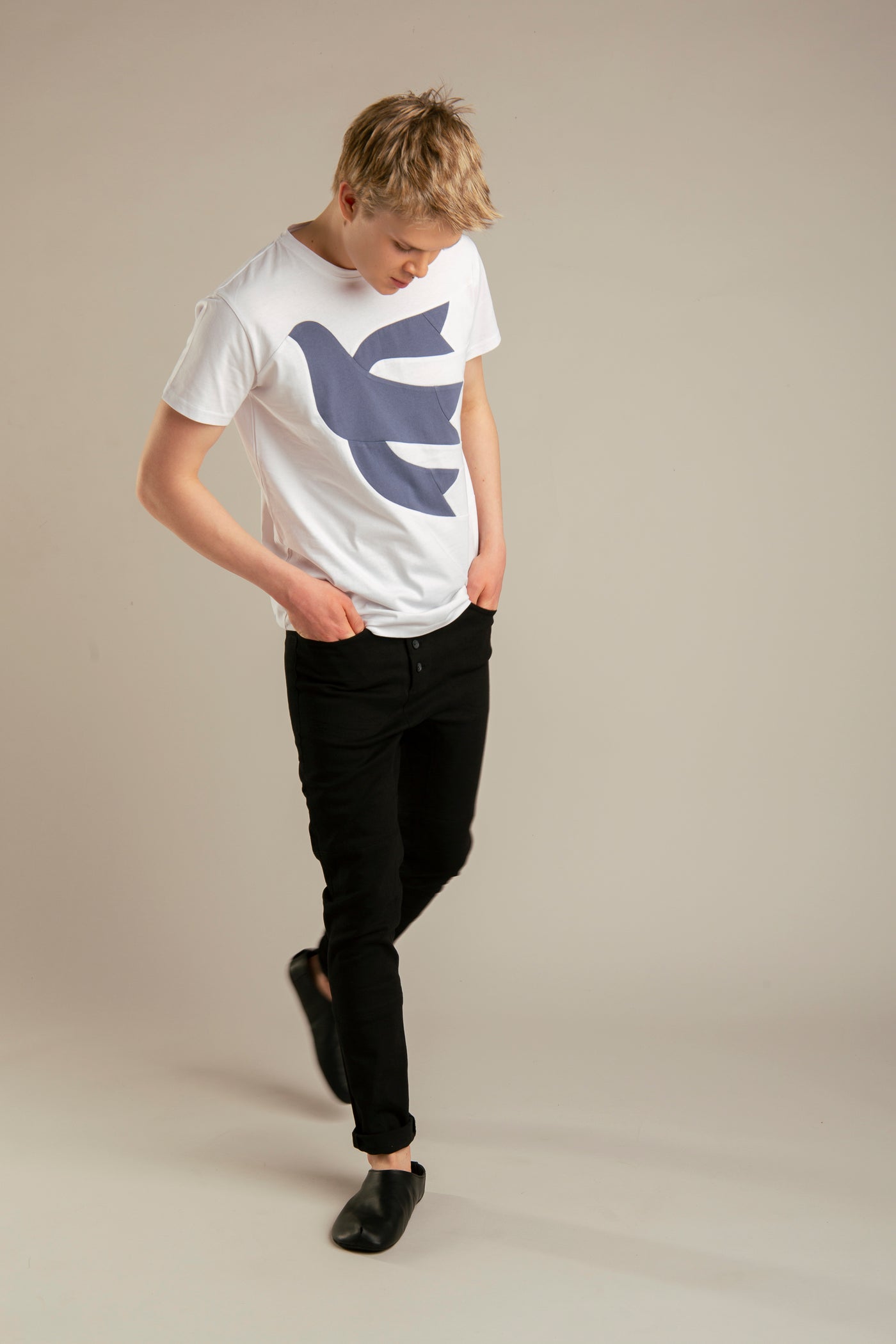 Up-shirt for men, Dove motif | White, misty blue