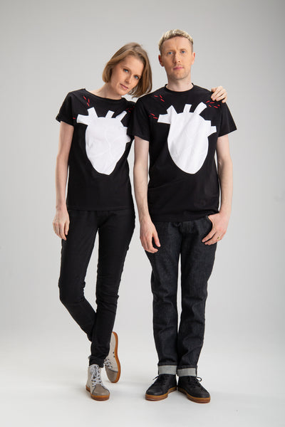 Up-shirt for women & men set, heart motif | Black, white