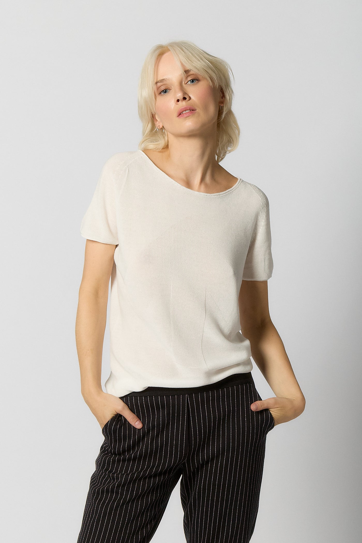 Seamless Knitted T-shirt for Women | White