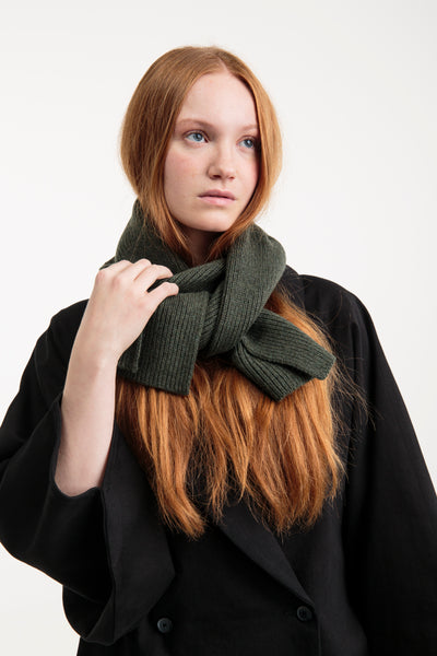 Seamless Unisex Scarf from recycled wool | Green