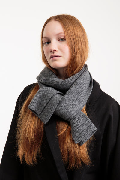Seamless Unisex Scarf from recycled wool | Grey