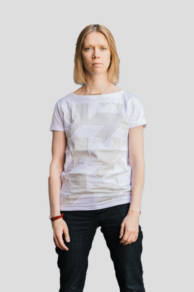 AUS/KARU Lion Up-shirt for Women | White, Grey