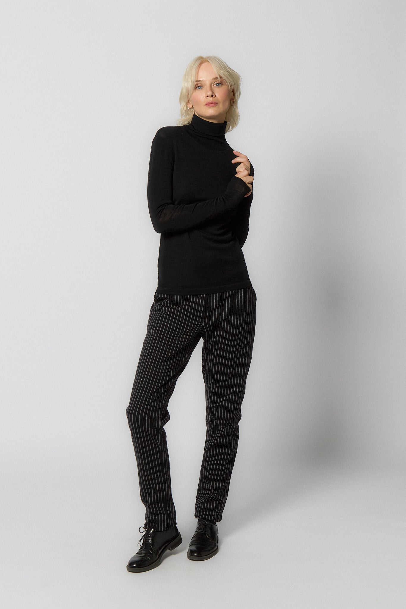 Merino Wool Turtleneck Sweater for Women | Black