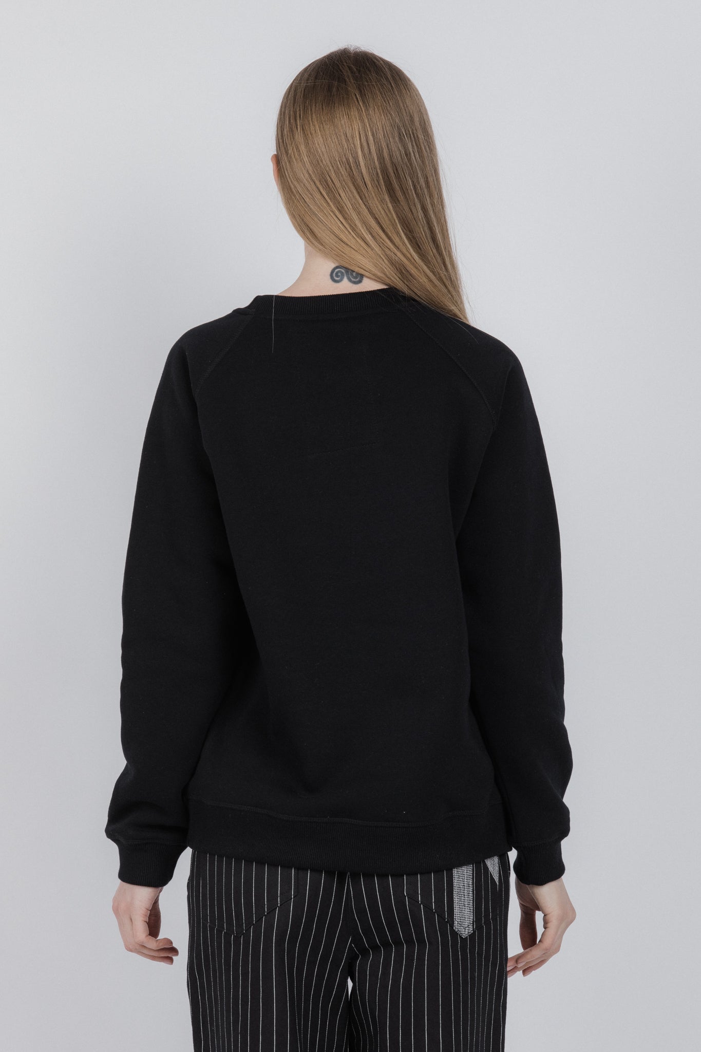 Sweatshirt for women | Black, black - Reet Aus