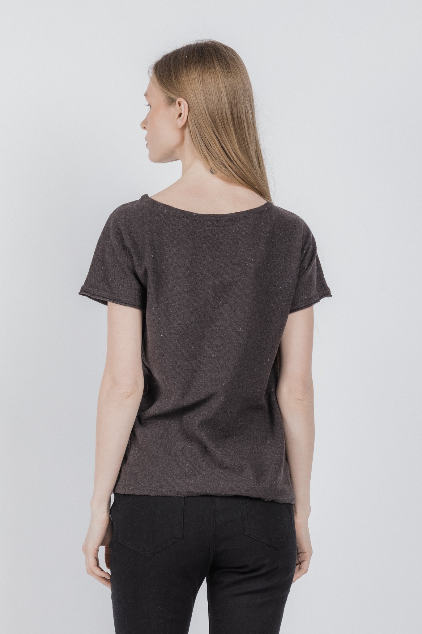 Knitted t-shirt from recycled denim | Brown - Reet Aus