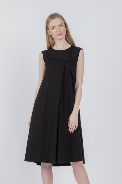 Asymmetric dress with yoke | Black - Reet Aus