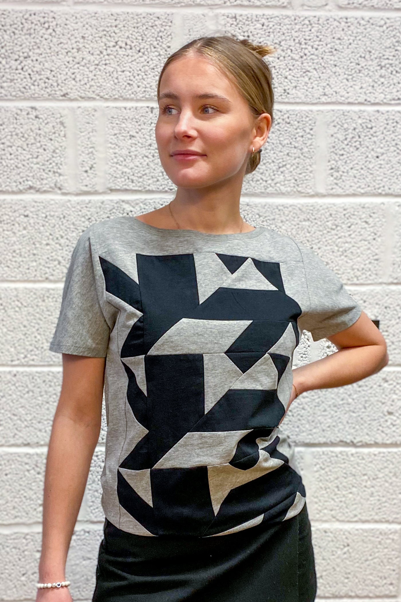 AUS/KARU lion shirt for women | Light grey, black
