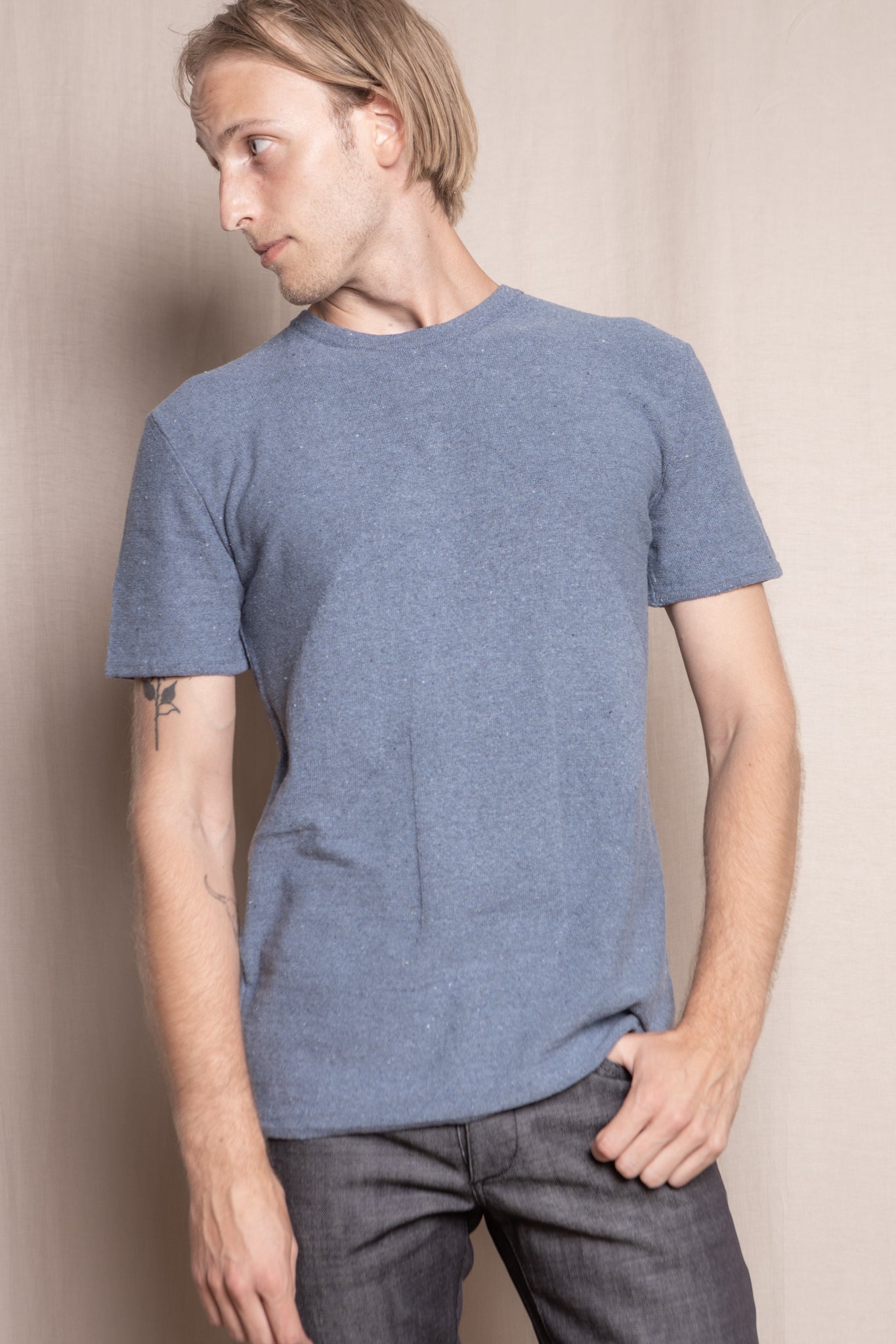 Knitted t-shirt from recycled denim | Blue - Reet Aus