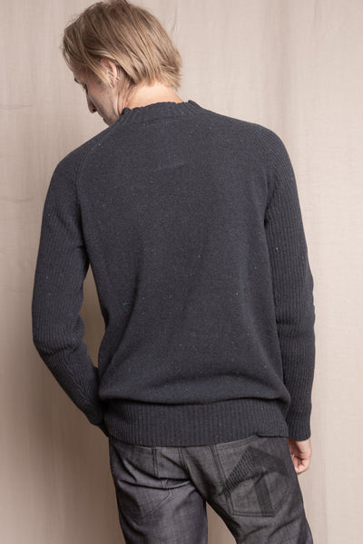 Sweater from recycled denim | Black - Reet Aus