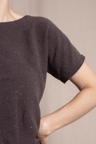 Knitted t-shirt from recycled denim | Brown - Reet Aus
