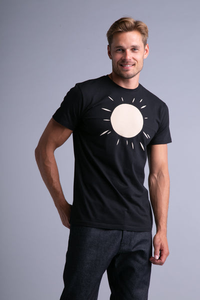 LIMITED EDITION: Up-Shirt für Herren, das Licht | Schwarz, beige