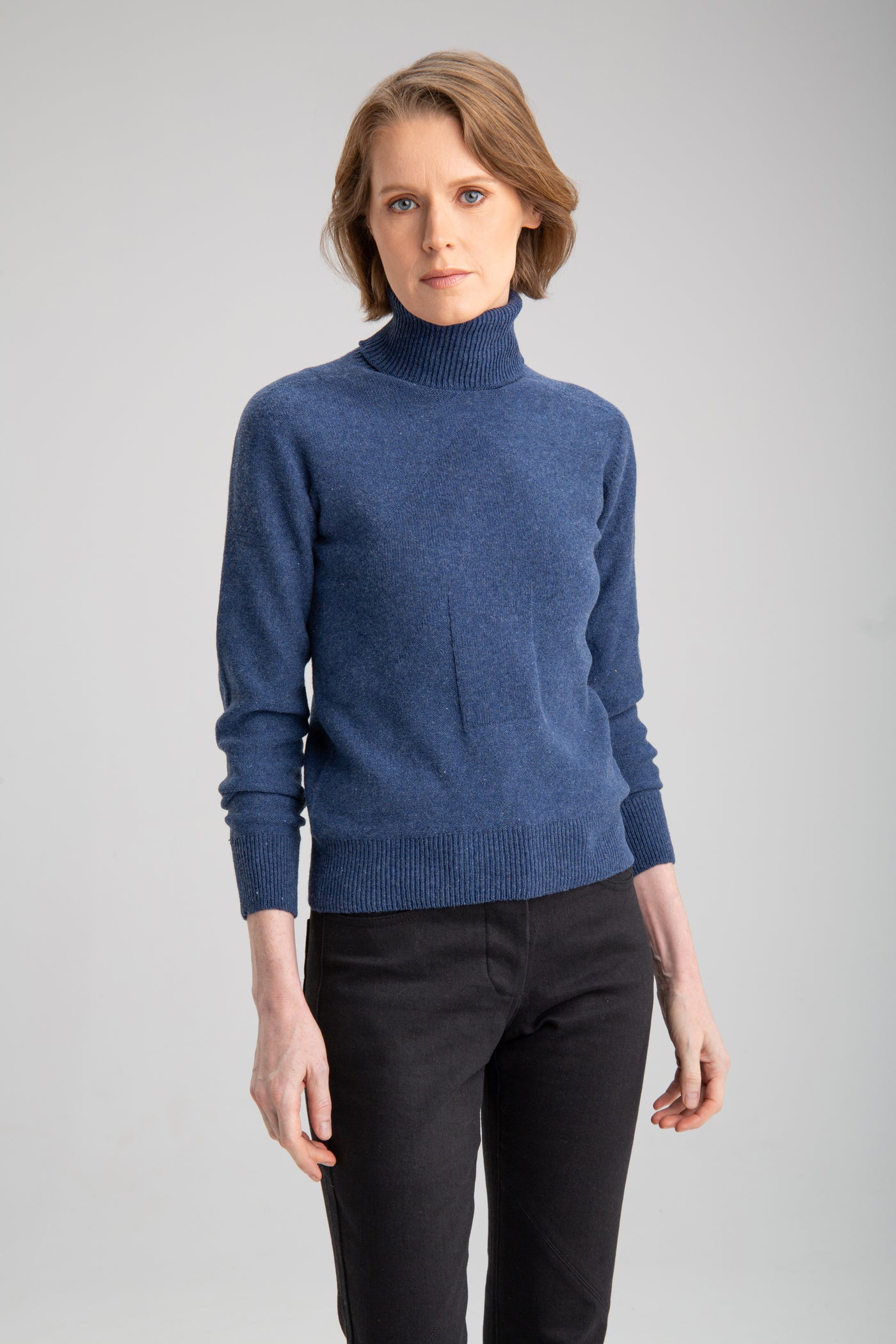 Women's seamless turtleneck sweater | Dark blue