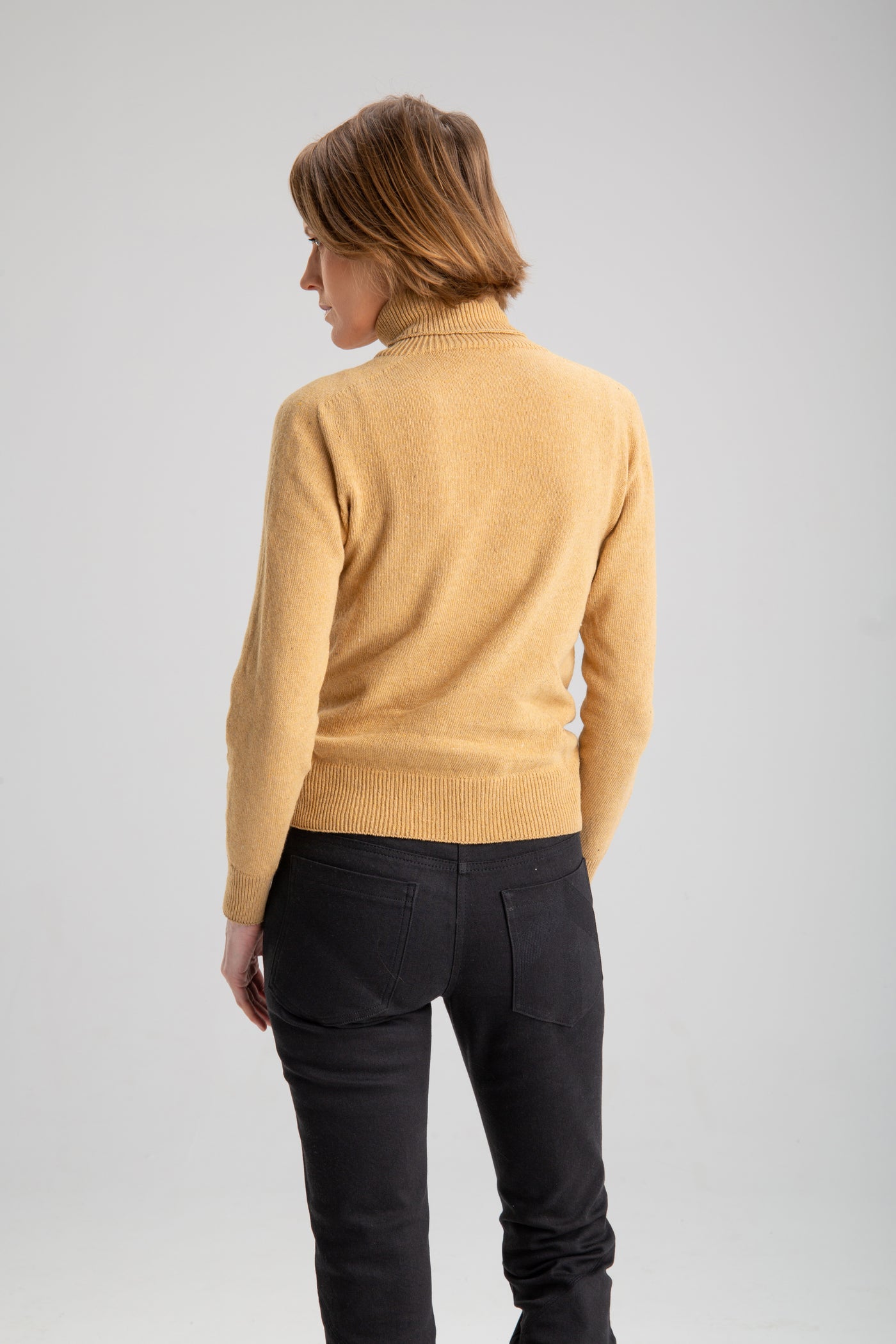 Naiste õmblusteta kõrge kaelusega sviiter | Kollane